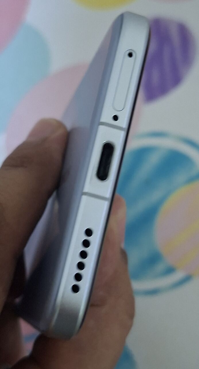 Juffair, Mobile Phones, BHD 200,  Excellent Condition Like New Magic 7 Pro 12gb Ram 512gb Rom