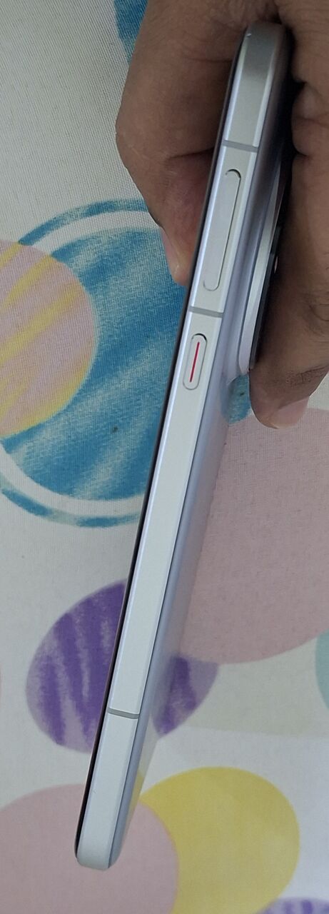 Juffair, Mobile Phones, BHD 200,  Excellent Condition Like New Magic 7 Pro 12gb Ram 512gb Rom