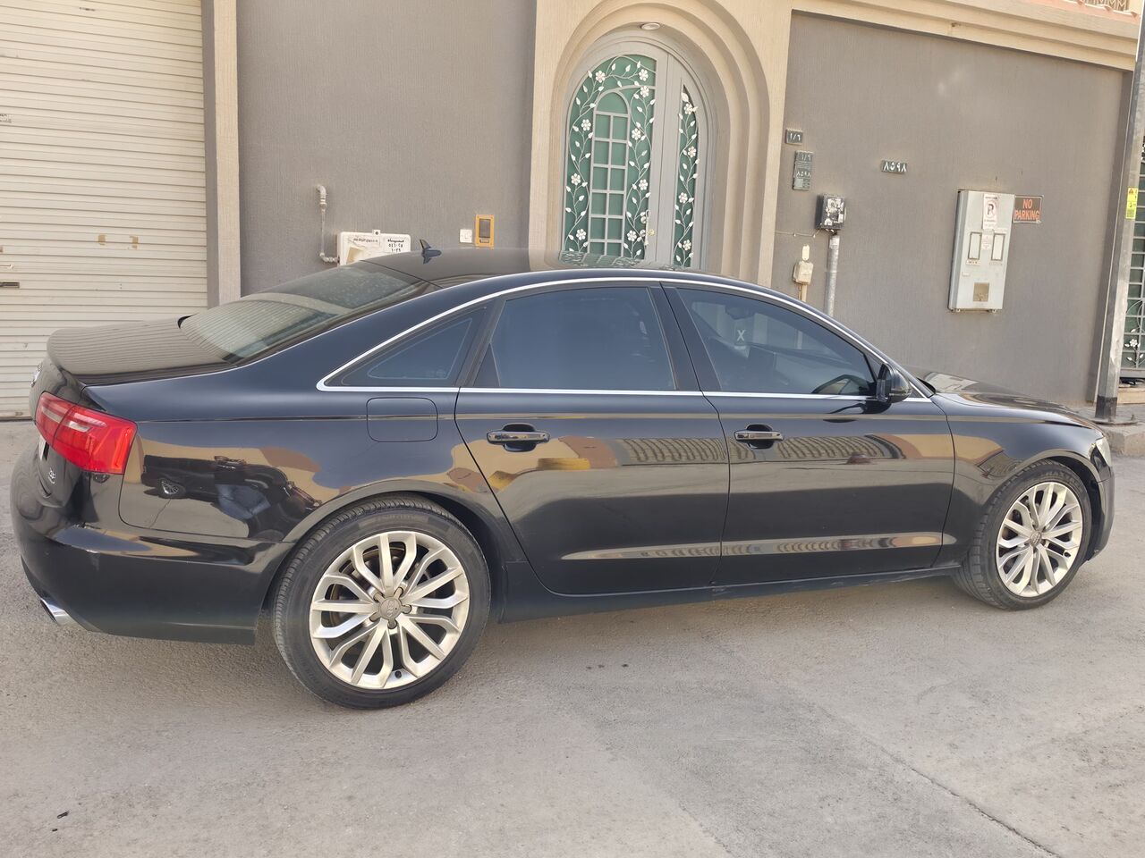Olaya, Vehicles, Cars & Trucks , SAR 26000,  Audi A6,  2014,  Automatic,  326 KM,    &ndash; Well-Maintained Luxury Sedan