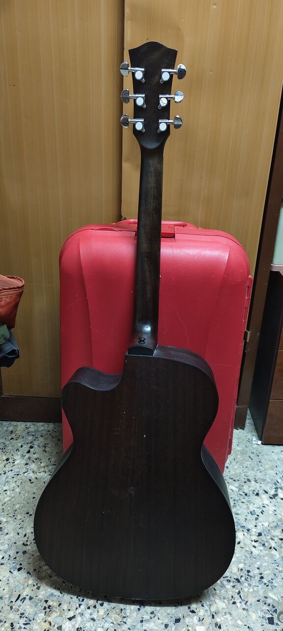 Al Naseem, Musical Instruments, SAR 250,  Acoustic Guitar