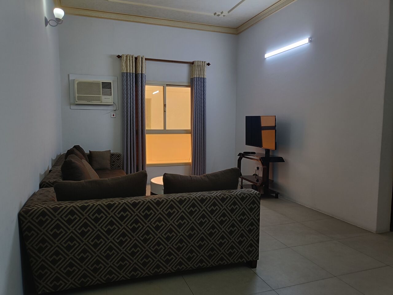 Mahooz, Apartments, Flats, Houses & Villas, BHD 280/month,  Furnished,  2 BR,  150 Sq. Meter,  Fully Furnished 2bhk With Ewa