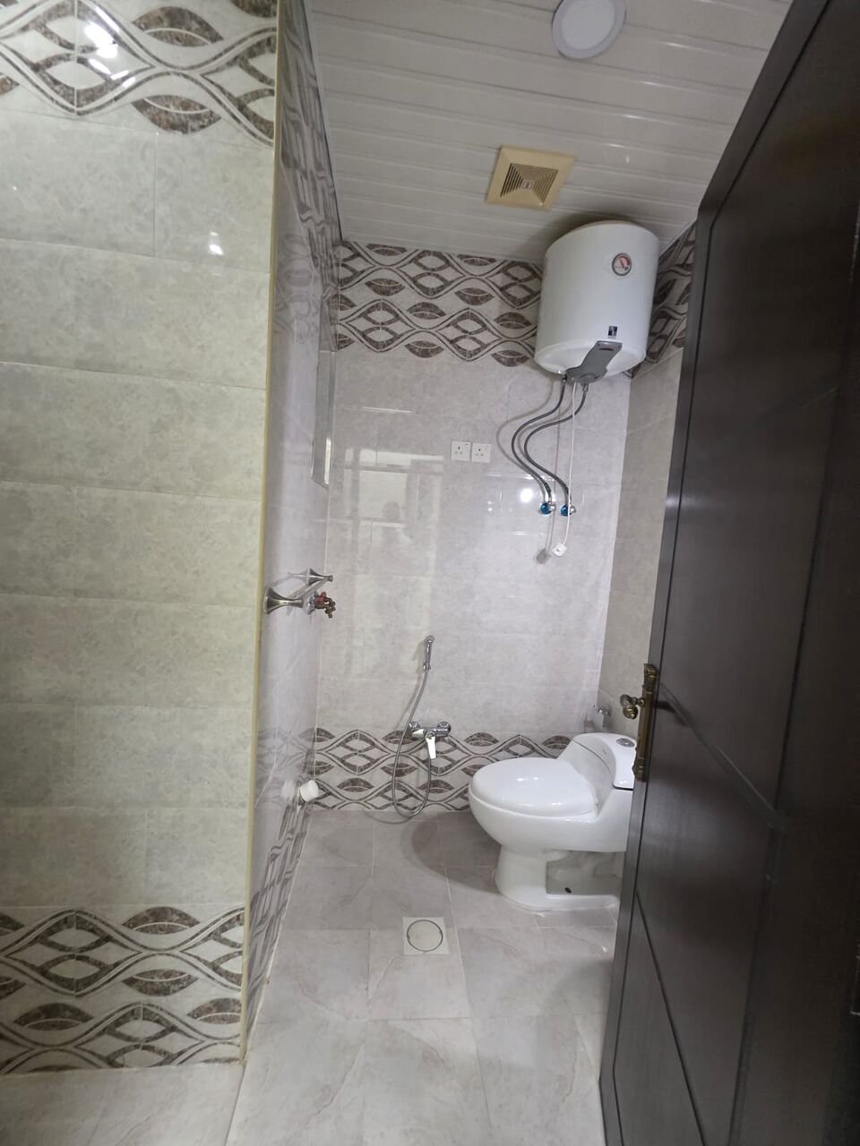 Khobar, Apartments, Flats, Houses & Villas, SAR 26500/year,  3 BR,  3 Bedrooms, A Hall, 2 Bathrooms, A Kitchen,with Air Conditioners Elevator Available  Doubl