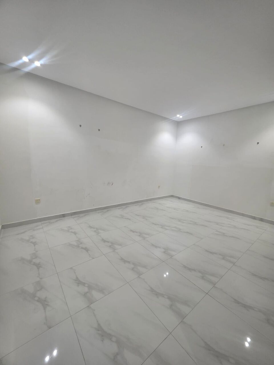 Khobar, Apartments, Flats, Houses & Villas, SAR 28600/year,  3 BR,  New Luxury 3 Bedrooms, A Hall, 2 Bathrooms,  Kitchen,with Air Conditioners And Elevator,pr