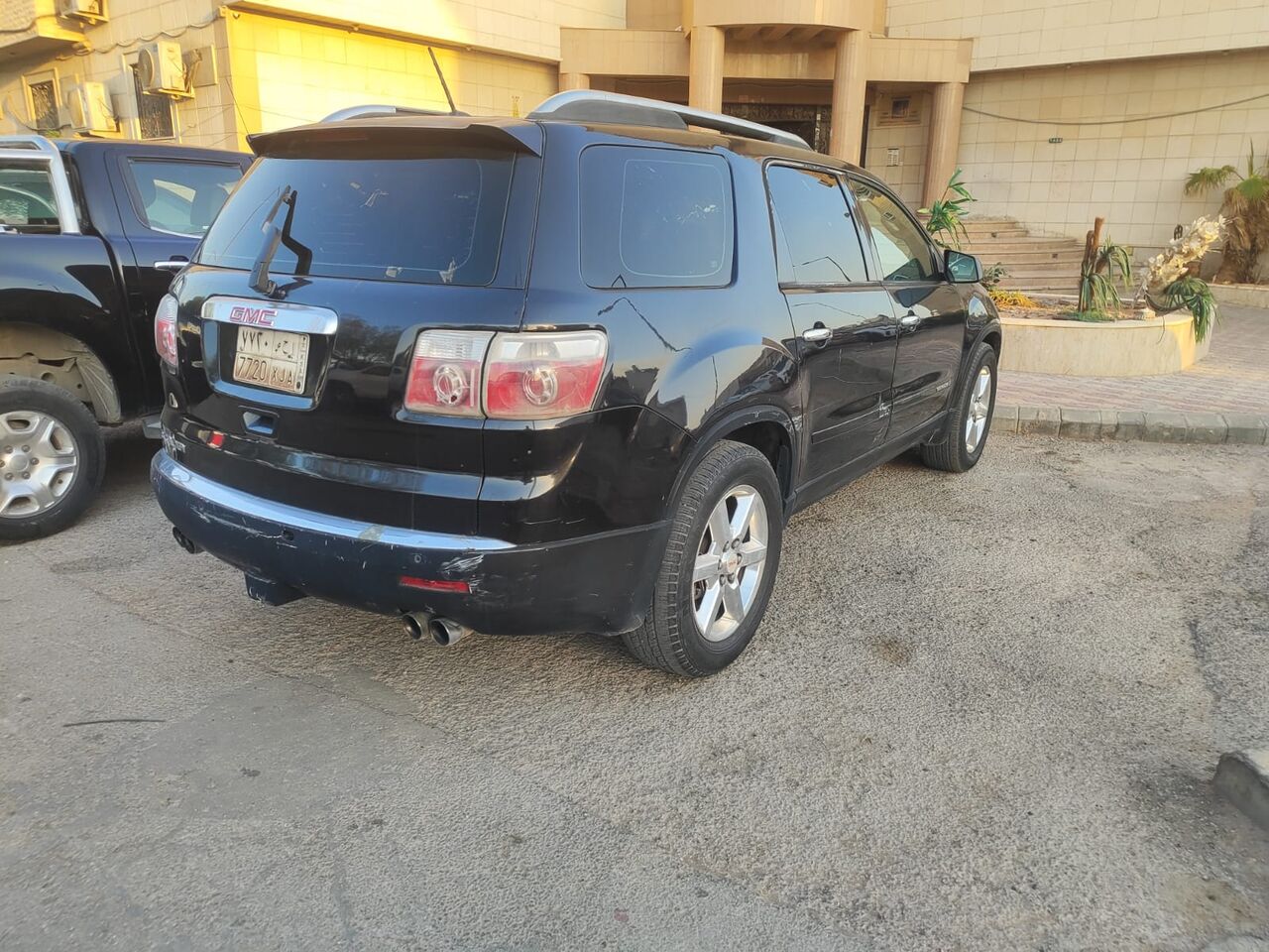 Riyadh, Vehicles, Cars & Trucks , SAR 12,  Gmc Acadia,  2008,  Automatic,  200 KM,