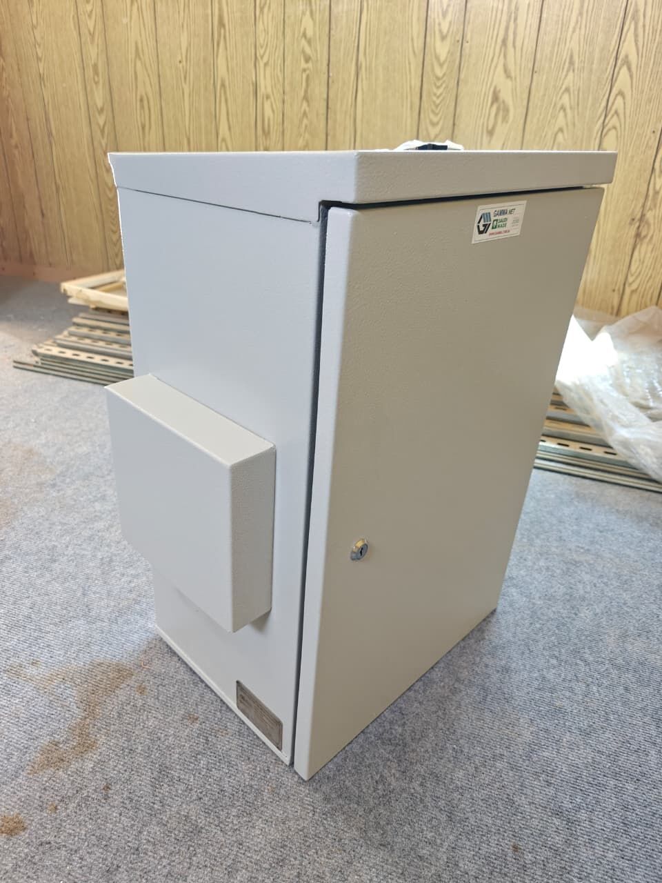 Jeddah, Electronics, SAR 2000,  Outdoor ICT / Telecom Network Enclosure Cabinet &ndash; IP66 (34 Units Available)
