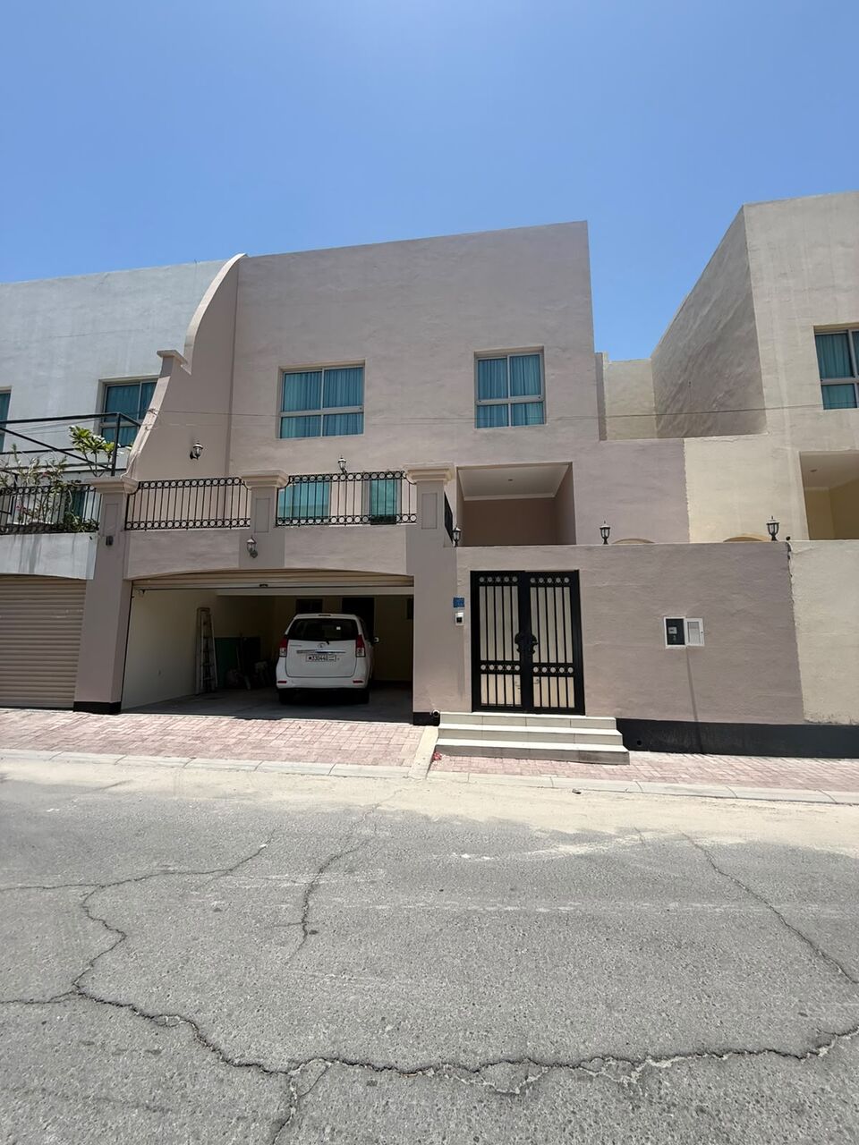 Arad, Villas, BHD 1000,  Furnished,  466 Sq. Meter,  4.5 BEDROOM VILLA FOR RENT