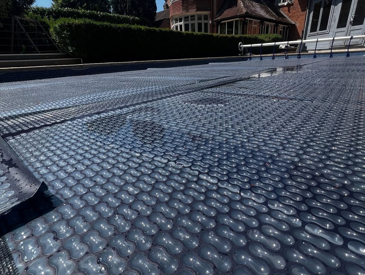 London, Cleaning, Swimming Pool Repairs Beaconsfield Professional Repair Services