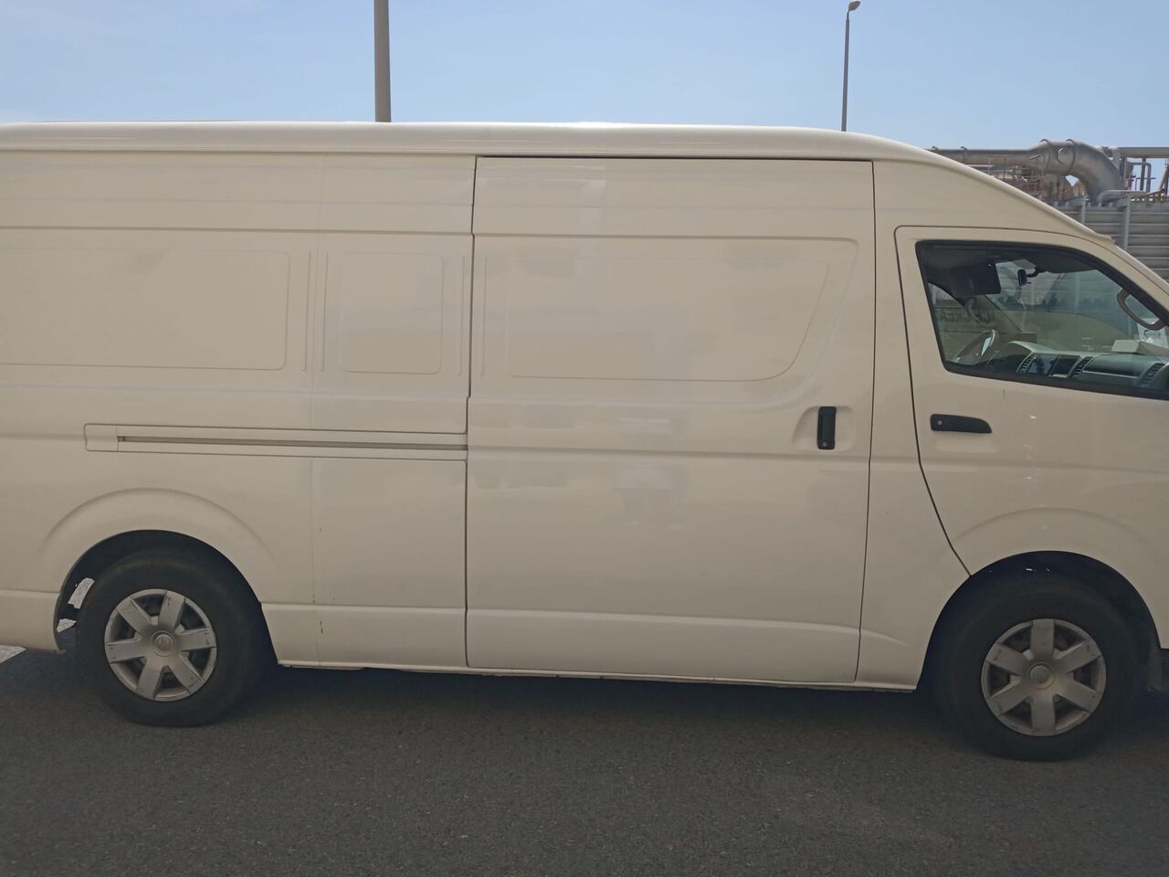 Hidd, Vehicles, Cars & Trucks , BHD 3600,  Toyota Hiace,  2016,  Manual,  420000 KM,   For Sale