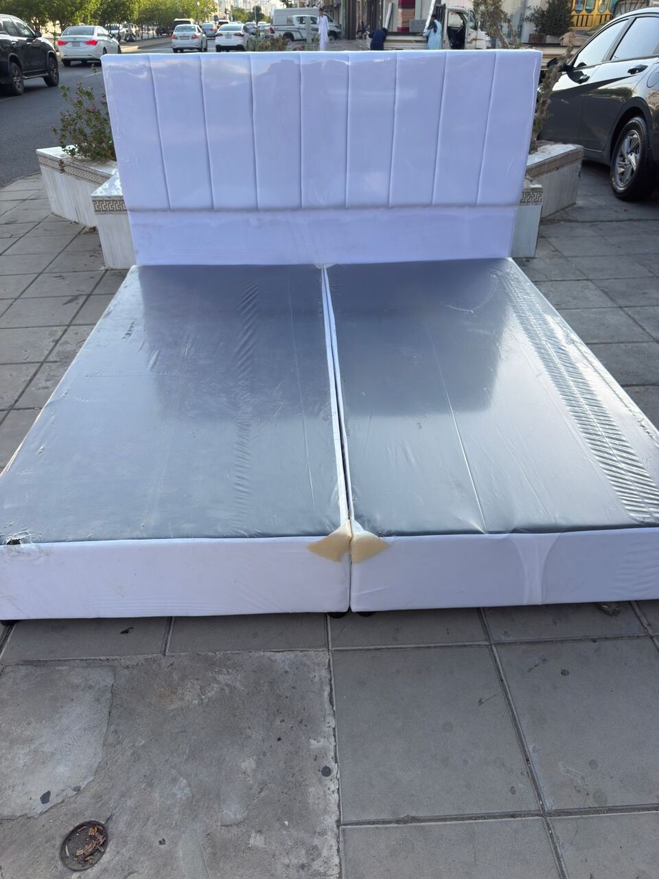 Jeddah, Furniture, SAR 1,  New High Quality Double Bed (180*200)cm Available