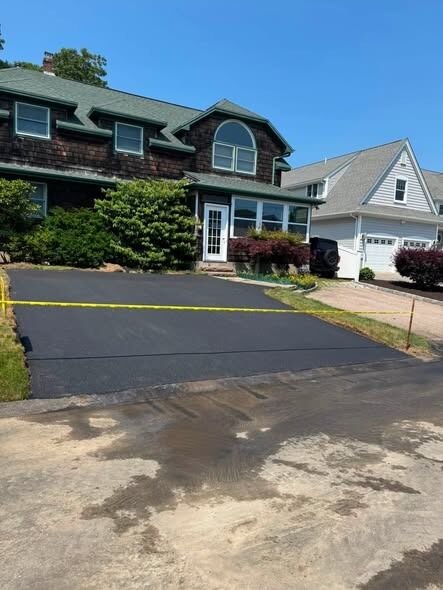 New York, Business, Trusted Asphalt Driveway And Parking Lot Paving Services In Rhode Island