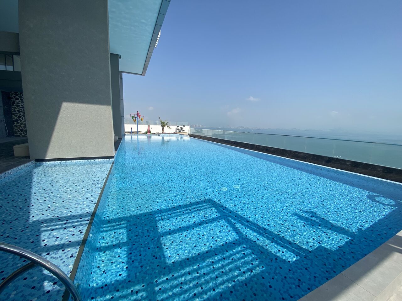 Juffair, Apartments, Flats, Houses & Villas, BHD 270/month,  Furnished,  Studio,  60 Sq. Meter,  Sea View | Balcony | Spacious Studio For Rent 270BD All Inclusive | High Floor
