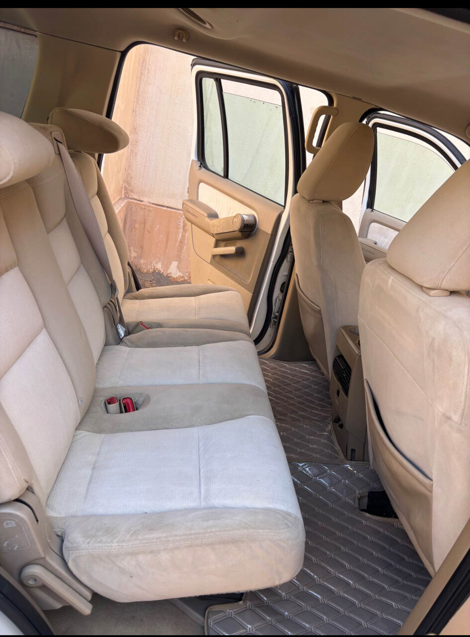 Riyadh, Vehicles, Cars & Trucks , SAR 19500,  Ford Explorer,  2010,  Automatic,  238000 KM,  Urgent Sale