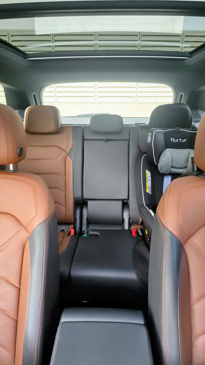 Riyadh, Vehicles, Cars & Trucks , SAR 265000,  2025 VW Touareg,  2025,  Automatic,  8800 KM,   8700KM - Under Warranty And Free Maintenance Until 9, 2030