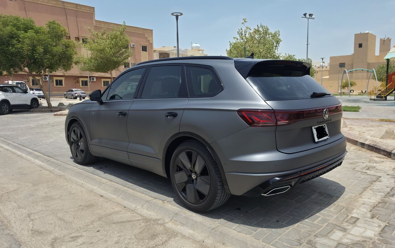 Riyadh, Vehicles, Cars & Trucks , SAR 265000,  2025 VW Touareg,  2025,  Automatic,  8800 KM,   8700KM - Under Warranty And Free Maintenance Until 9, 2030