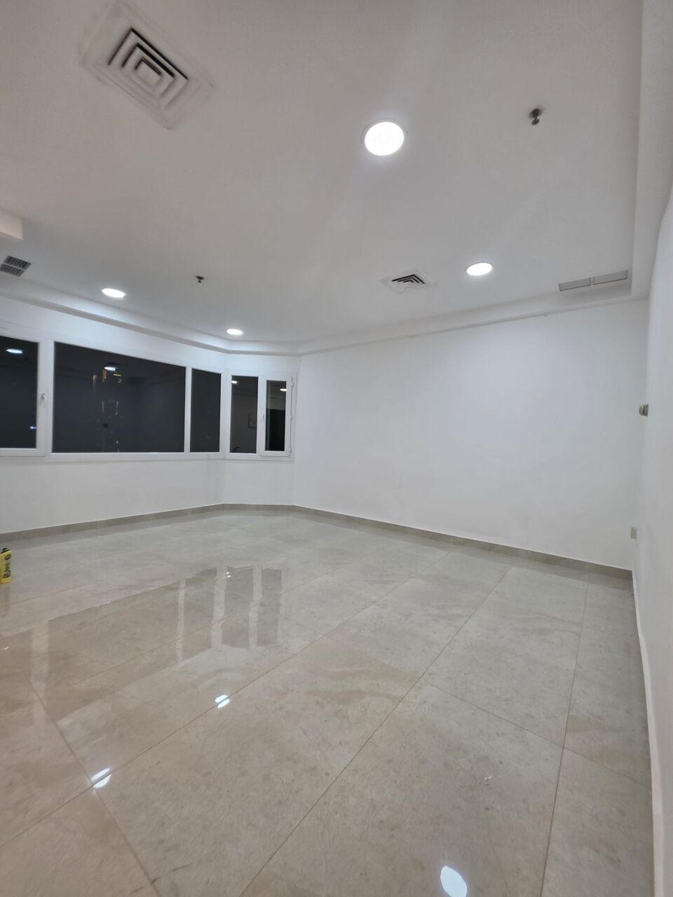 Kuwait City, Apartments, Flats, Houses & Villas, KWD 500/month,  2 BR,  Apartment For Rent In Bneid Al-Qar, Super Deluxe Finishing.