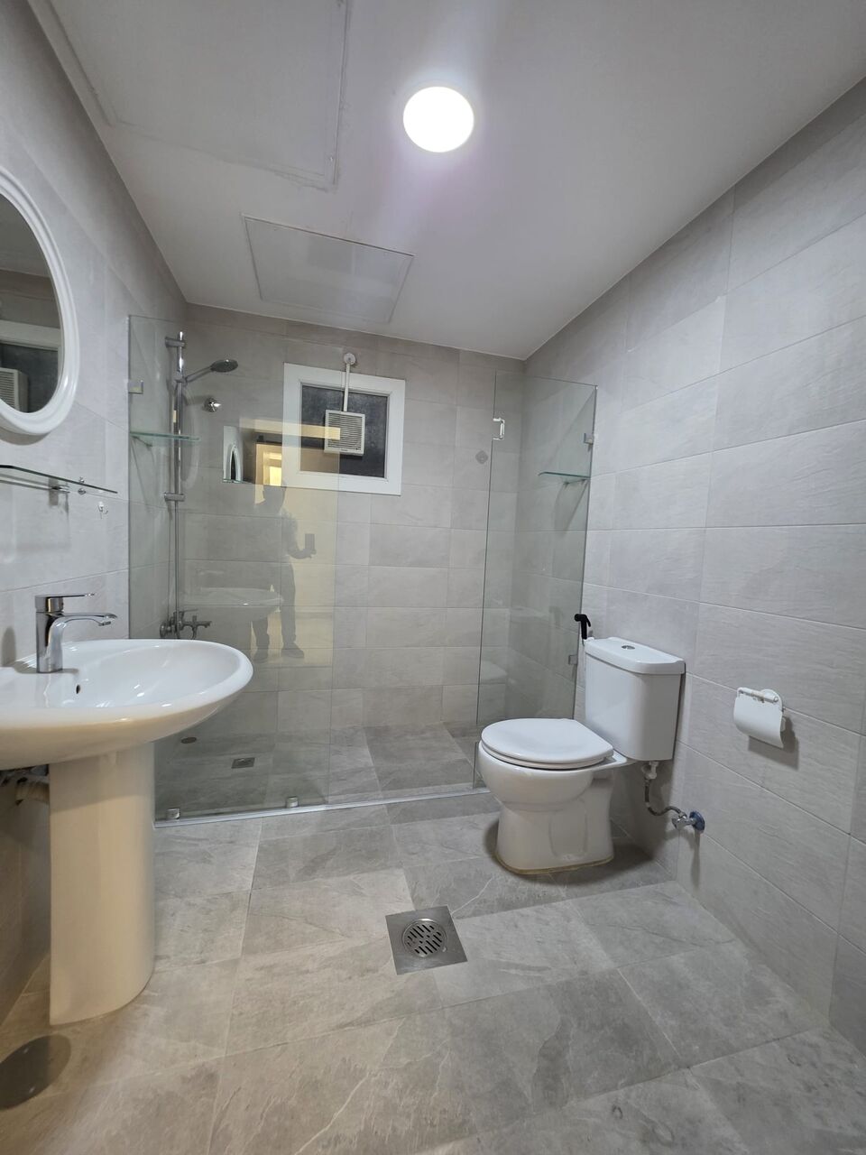 Kuwait City, Apartments, Flats, Houses & Villas, KWD 500/month,  2 BR,  Apartment For Rent In Bneid Al-Qar, Super Deluxe Finishing.