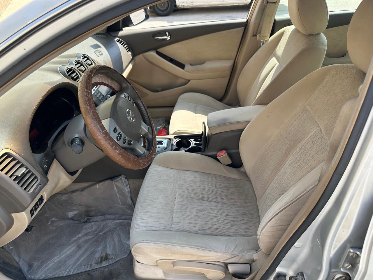 Riyadh, Vehicles, Cars & Trucks , SAR 13000,  Nissan Altima,  2010,  Automatic,  258290 KM,  Good Car For Sale