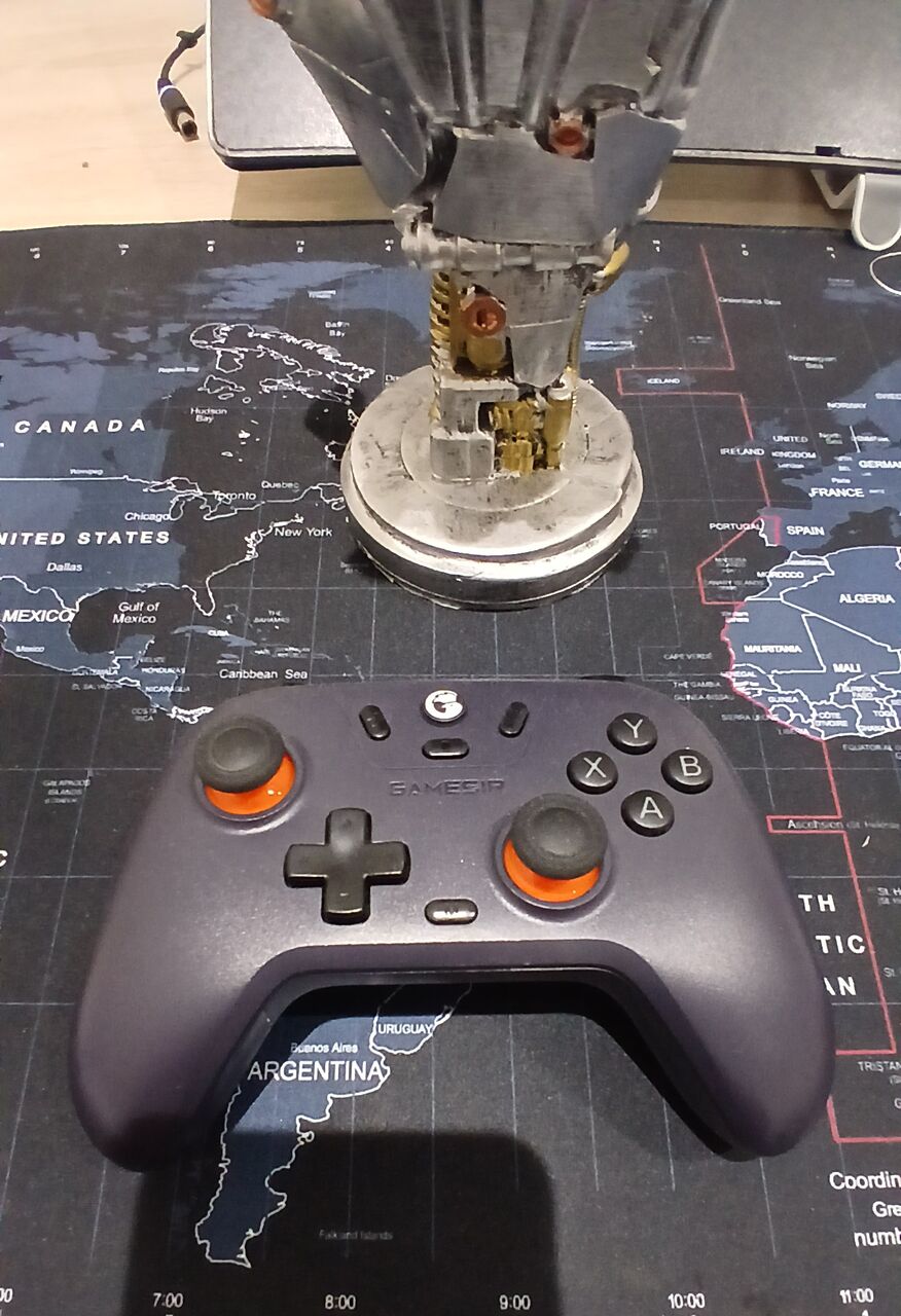 Jeddah, Video Games, SAR 200,  Nova Controller And Hand