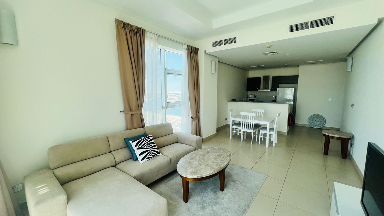 Manama, Apartments, Flats, Houses & Villas, BHD 450/month,  Furnished,  1 BR,  Apartment For Rent In Reef Island