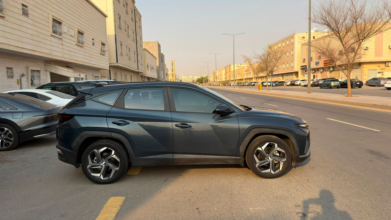 Riyadh, Vehicles, Cars & Trucks , SAR 9,  Hyundai Tucson 2023,  2023,  Automatic,  42000 KM,