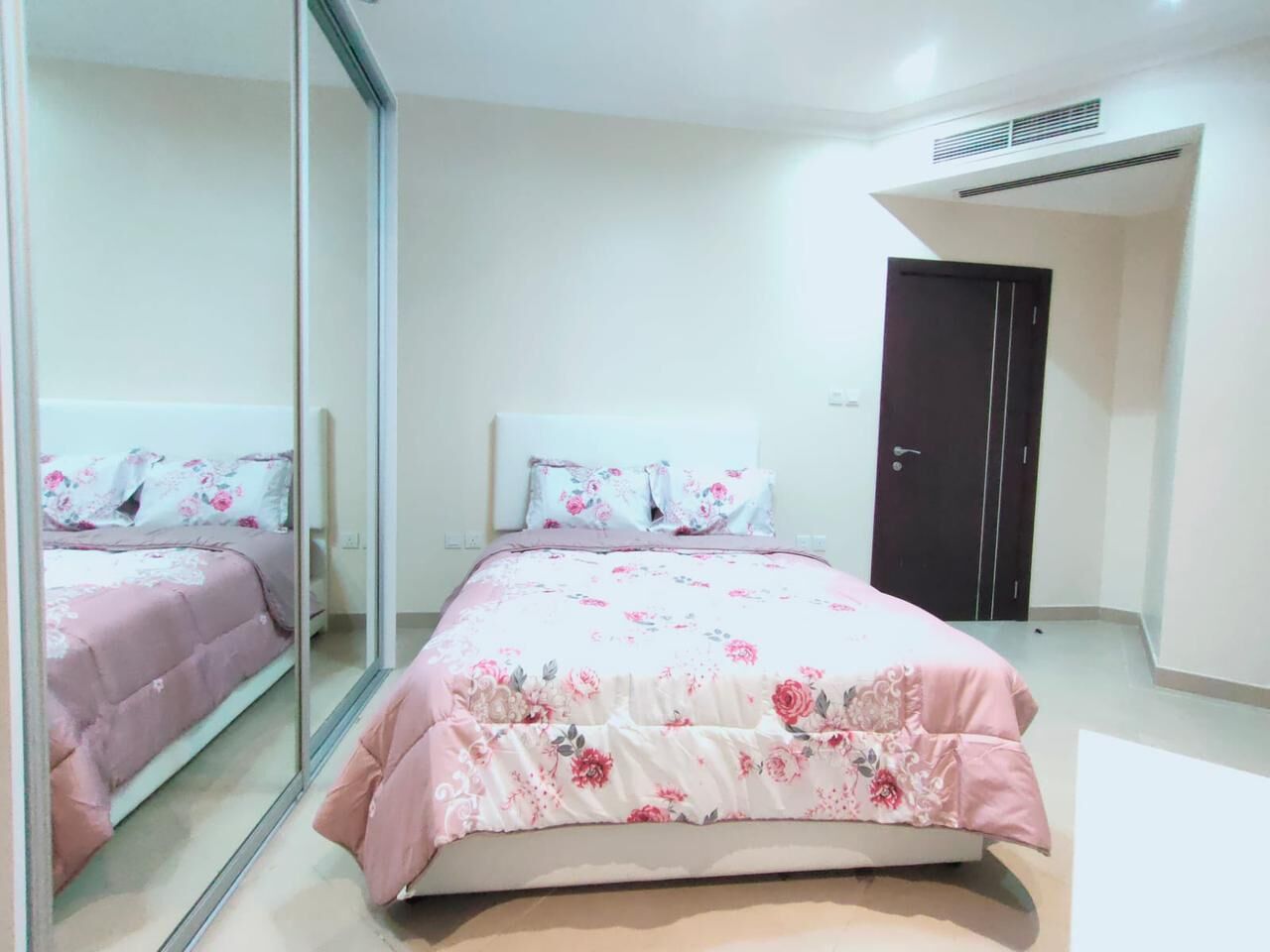 Juffair, Apartments, Flats, Houses & Villas, BHD 350/month,  Furnished,  2 BR,  Apartment For Rent In Juffair | Near Oasis Mall & Grand Mosque