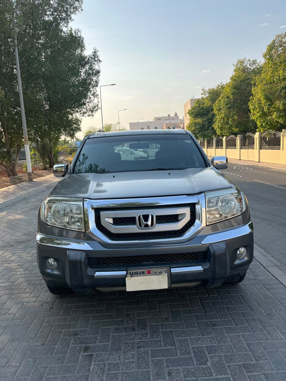 Manama, Vehicles, Cars & Trucks , BHD 2200,  Honda Pilot,  2009,  Automatic,  150000 KM,  Urgent Sale   Full Option With Sunroof Price 2200bd Nego