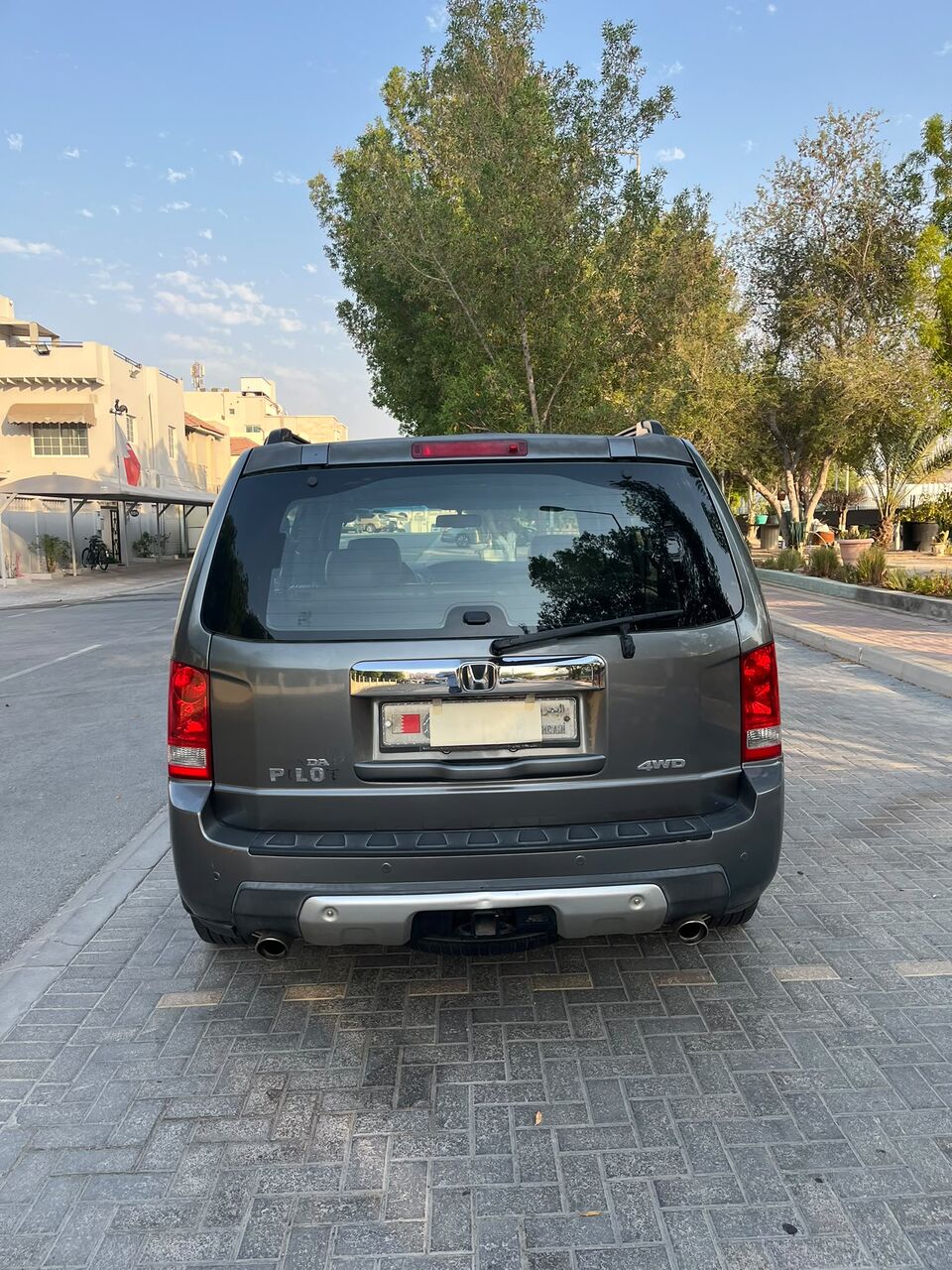 Manama, Vehicles, Cars & Trucks , BHD 2200,  Honda Pilot,  2009,  Automatic,  150000 KM,  Urgent Sale   Full Option With Sunroof Price 2200bd Nego