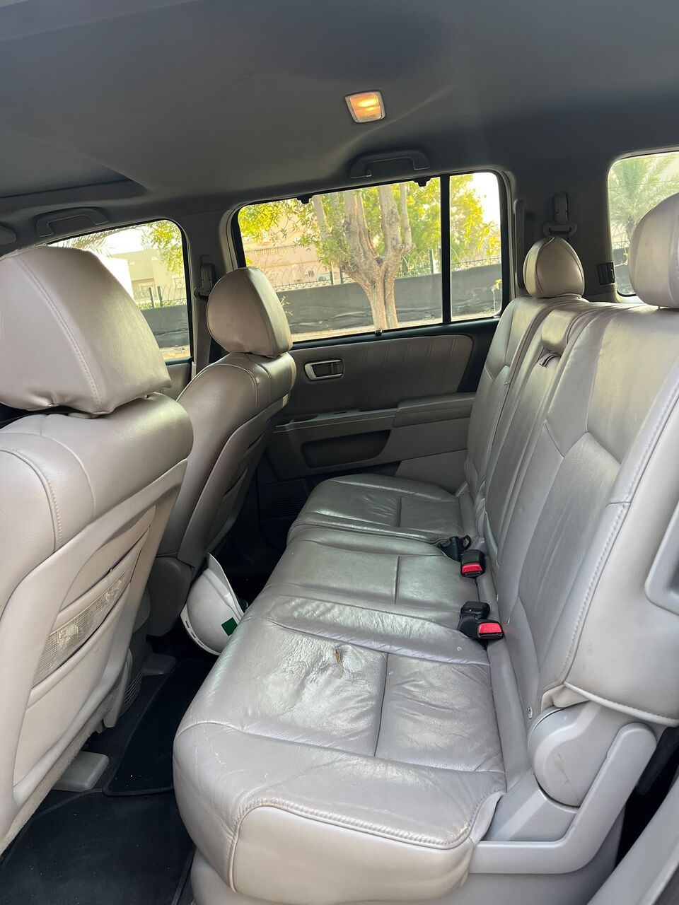 Manama, Vehicles, Cars & Trucks , BHD 2200,  Honda Pilot,  2009,  Automatic,  150000 KM,  Urgent Sale   Full Option With Sunroof Price 2200bd Nego