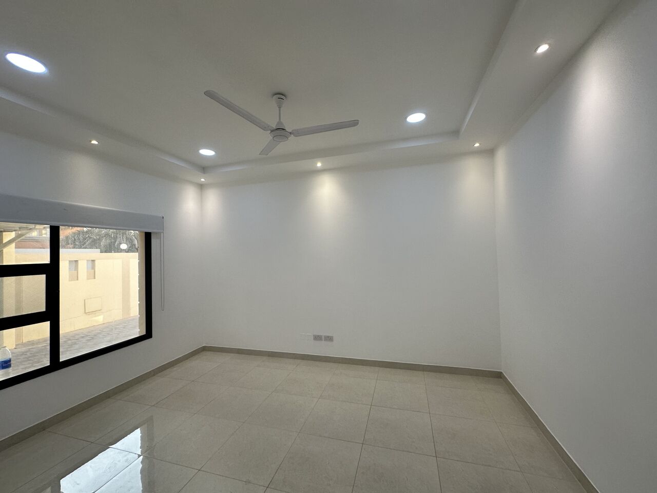 Manama, Villas, BHD 450,  400 Sq. Meter,  Semifurnished Villa For Rent In Jurdab