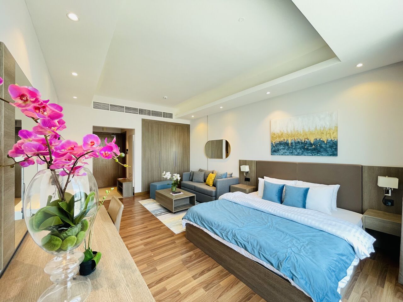 Sanabis, Apartments, Flats, Houses & Villas, BHD 250/month,  Furnished,  Studio,  60 Sq. Meter,  Luxurious Studio Apartment For Rent 250BD/ Month. High Floor | Limited Unit | Elegant