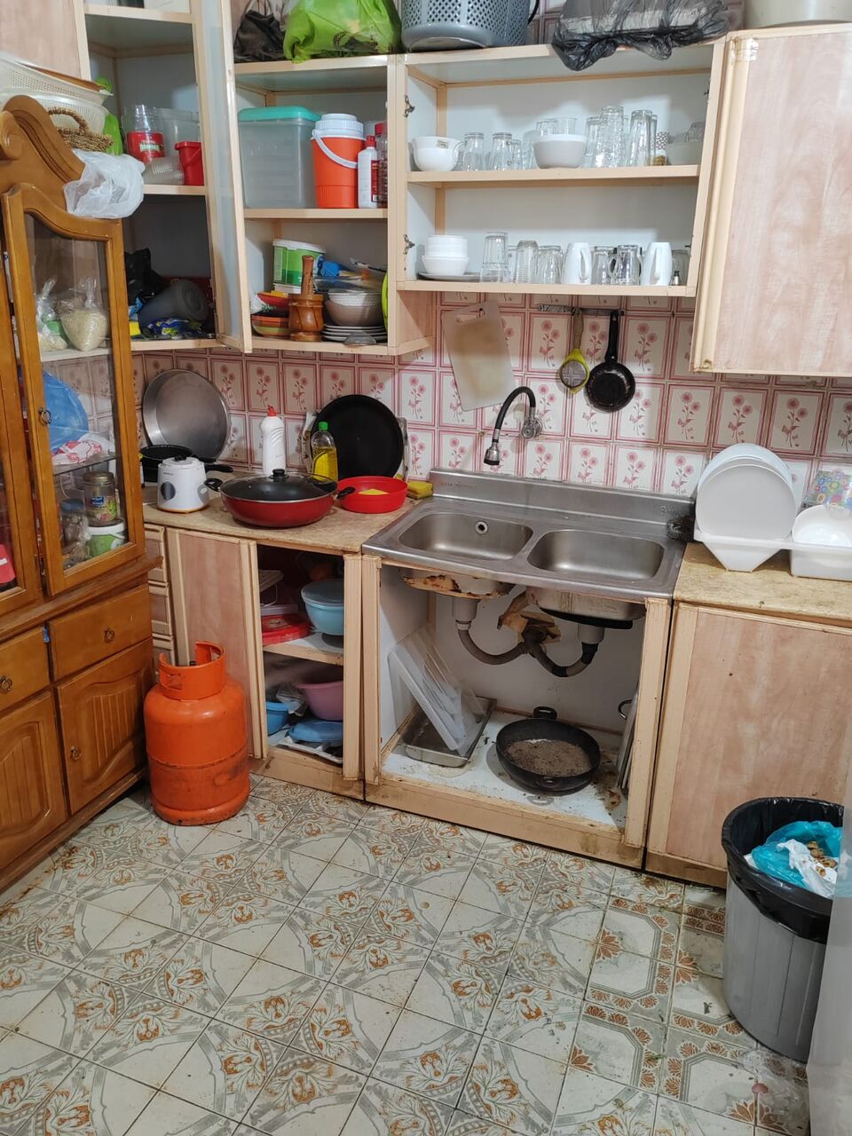 Al Aziziyah, Rooms for Rent, SAR 1300/month,  A Spacious And Fully Furnished Room Is Available For Rent In The Prime Location