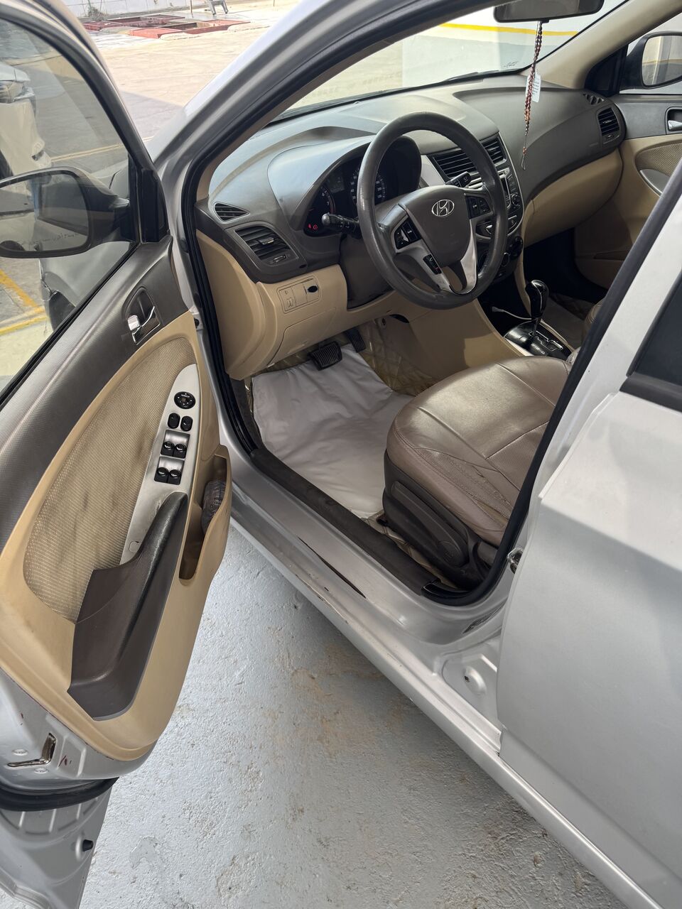 Jeddah, Vehicles, Cars & Trucks , SAR 18300,  Hyundai Accent,  2015,  Automatic,  499 KM,    Full Option With Original Two Remote Keys