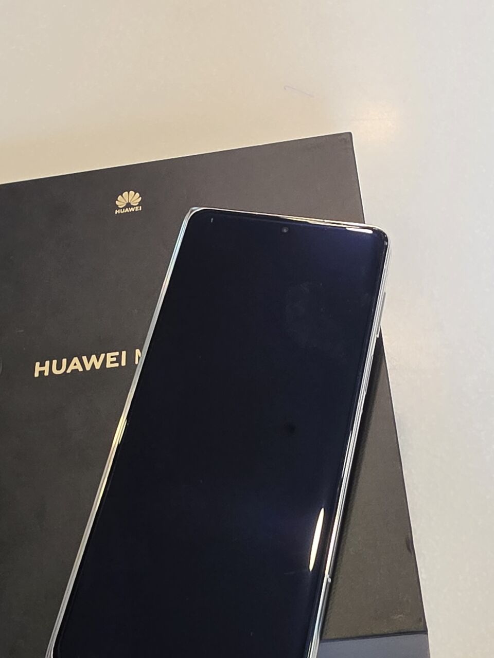 Dammam, Mobile Phones, SAR 3500,  Huawei Mate X6 512 GB