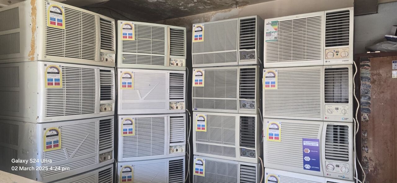 Al Malaz, Air Conditioners, SAR 600,  Good Conditions  Used  Split & Window Ac  For Selling (Malaz)