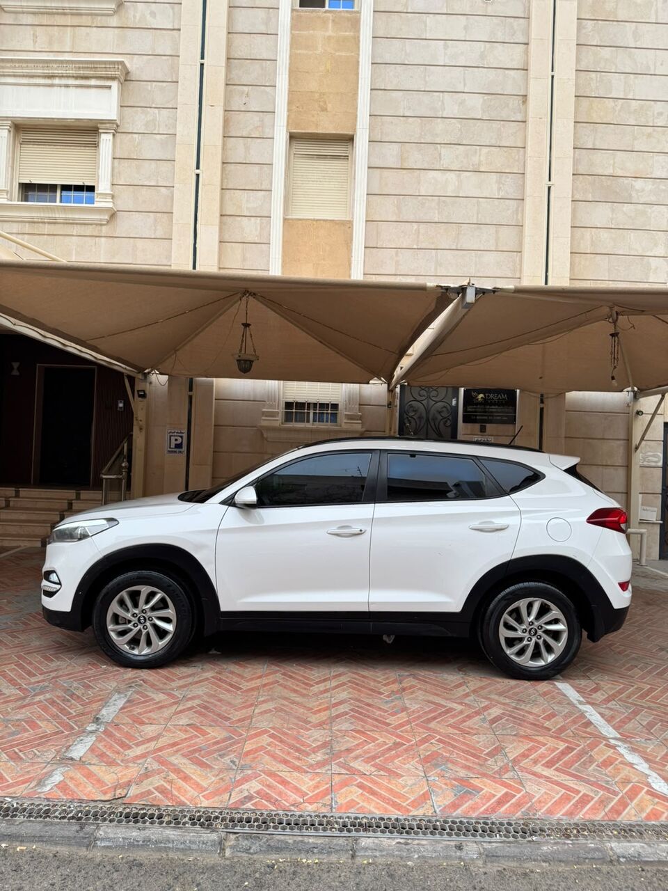 Jeddah, Vehicles, Cars & Trucks , SAR 36000,  Hyundai Tucson,  2016,  Automatic,  230 KM,