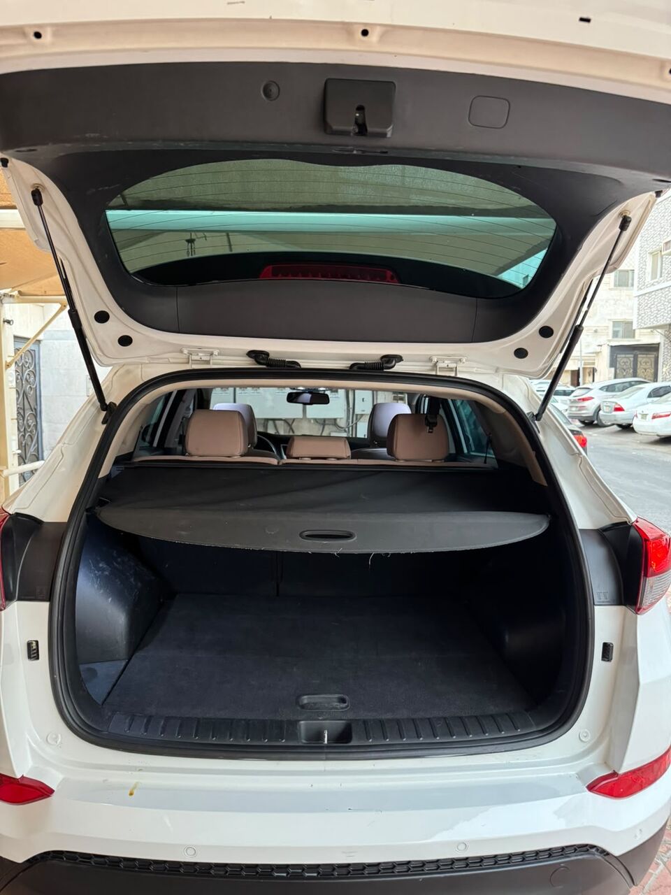 Jeddah, Vehicles, Cars & Trucks , SAR 36000,  Hyundai Tucson,  2016,  Automatic,  230 KM,