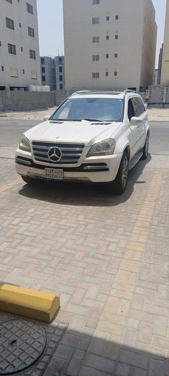 Khobar, Vehicles, Cars & Trucks , SAR 25,  Mercedes-Benz GL-Class,  2011,  Automatic,  300000 KM,  Gl550
