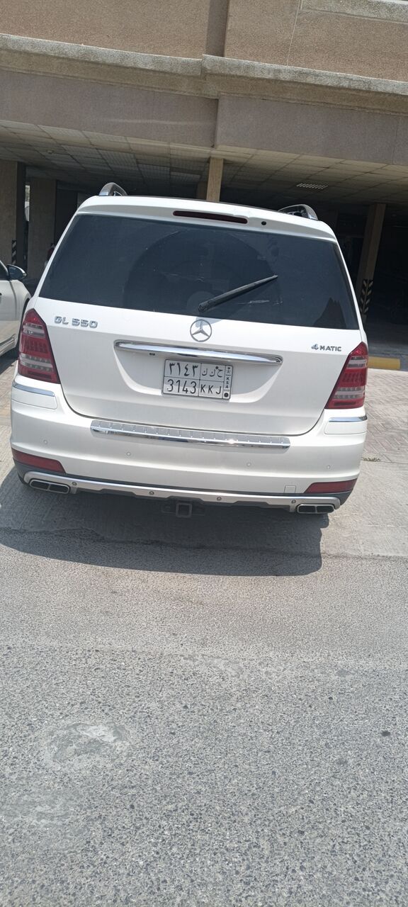Khobar, Vehicles, Cars & Trucks , SAR 25,  Mercedes-Benz GL-Class,  2011,  Automatic,  300000 KM,  Gl550