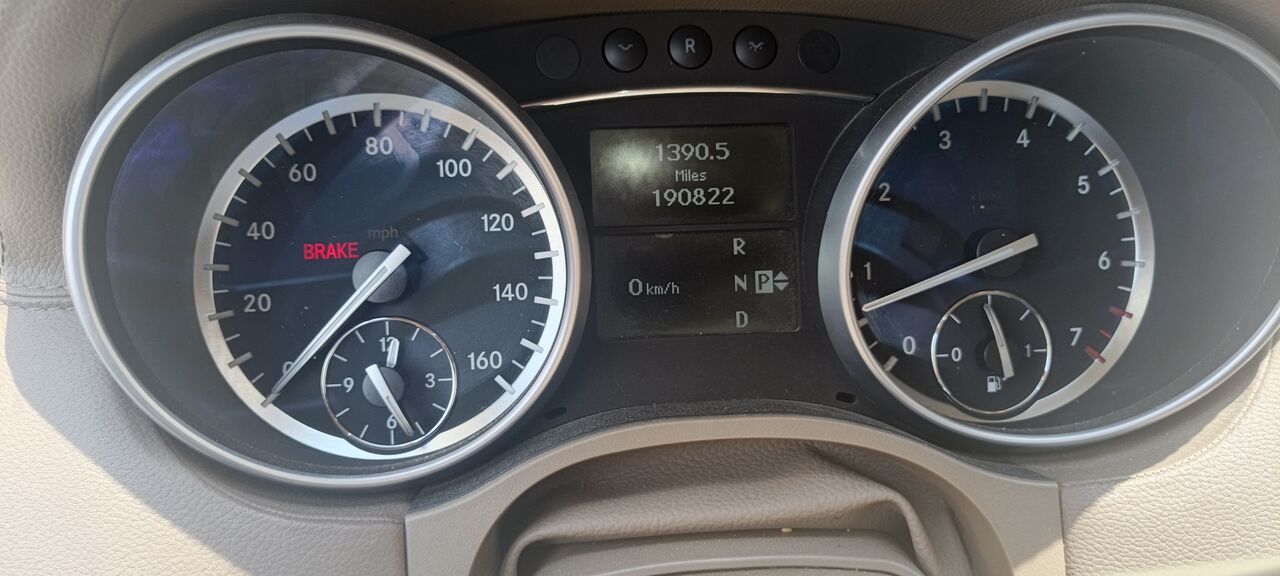 Khobar, Vehicles, Cars & Trucks , SAR 25,  Mercedes-Benz GL-Class,  2011,  Automatic,  300000 KM,  Gl550