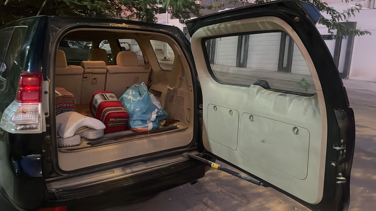 Riyadh, Vehicles, Cars & Trucks , SAR 65,  Toyota Prado XLT,  2012,  Automatic,  273000 KM,  -