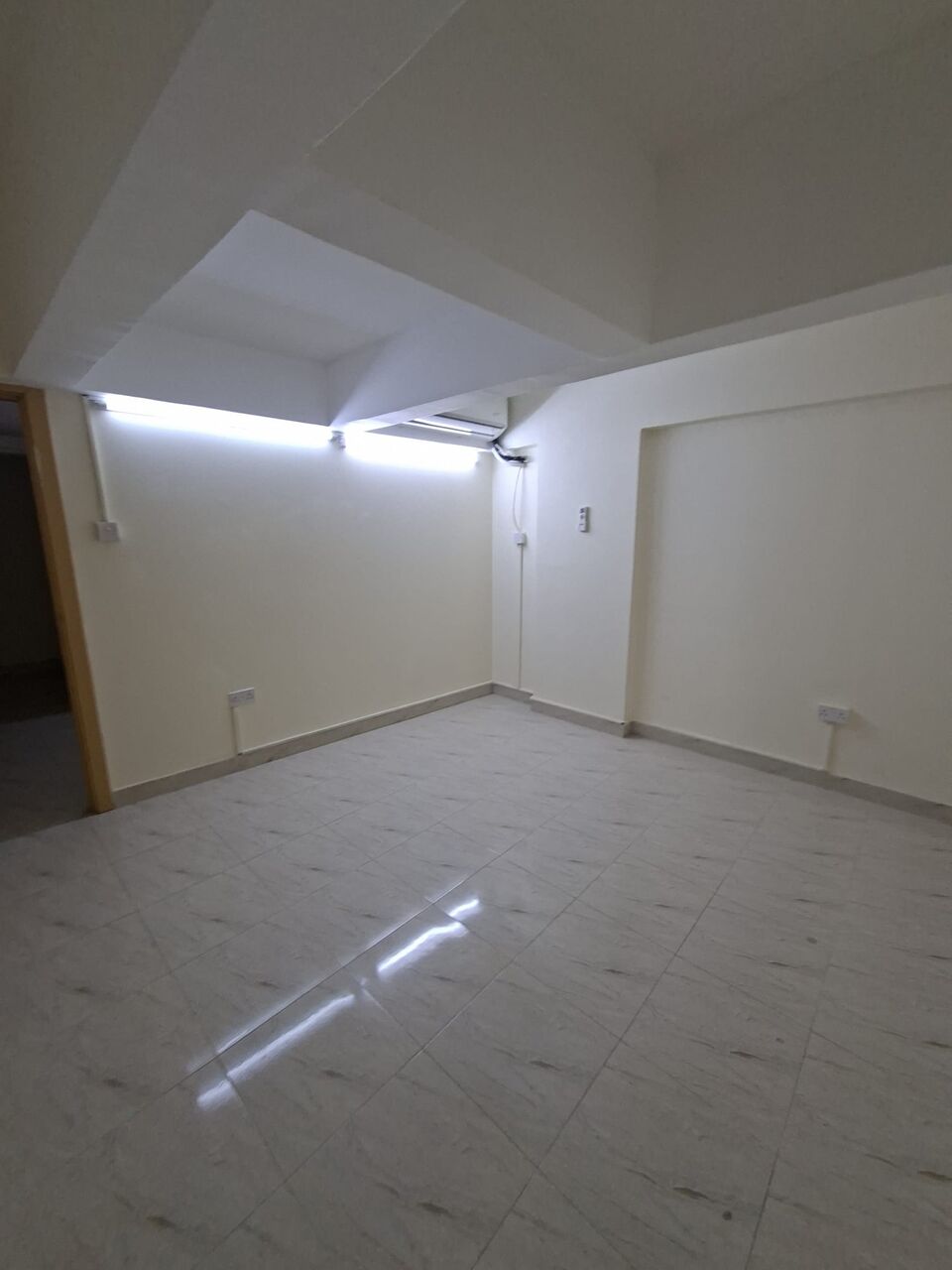 Hoora, Apartments, Flats, Houses & Villas, BHD 130/year,  1 BR,  Studio For Rent In Hoora Semi Furnished With Electricity
