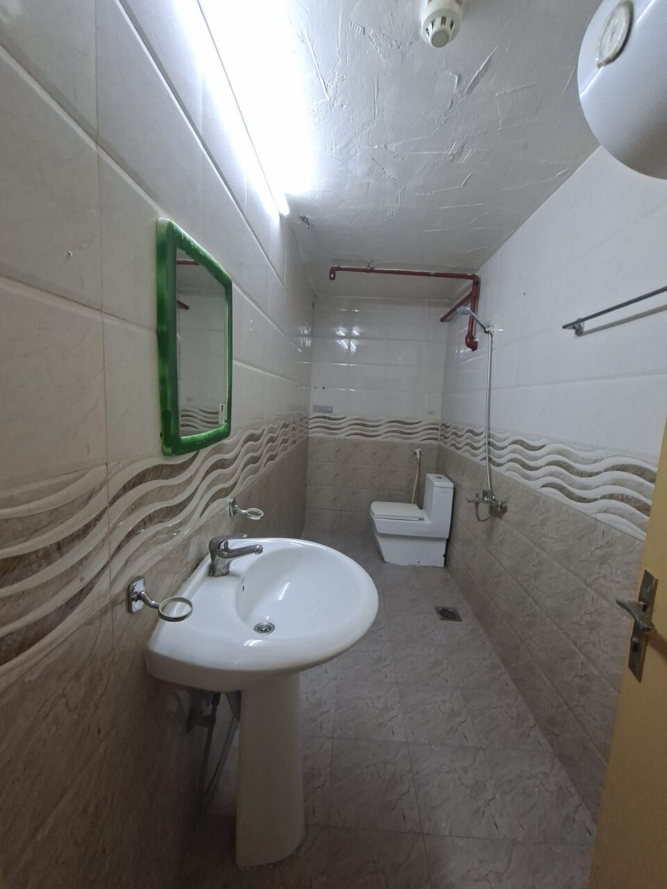 Hoora, Apartments, Flats, Houses & Villas, BHD 130/year,  1 BR,  Studio For Rent In Hoora Semi Furnished With Electricity