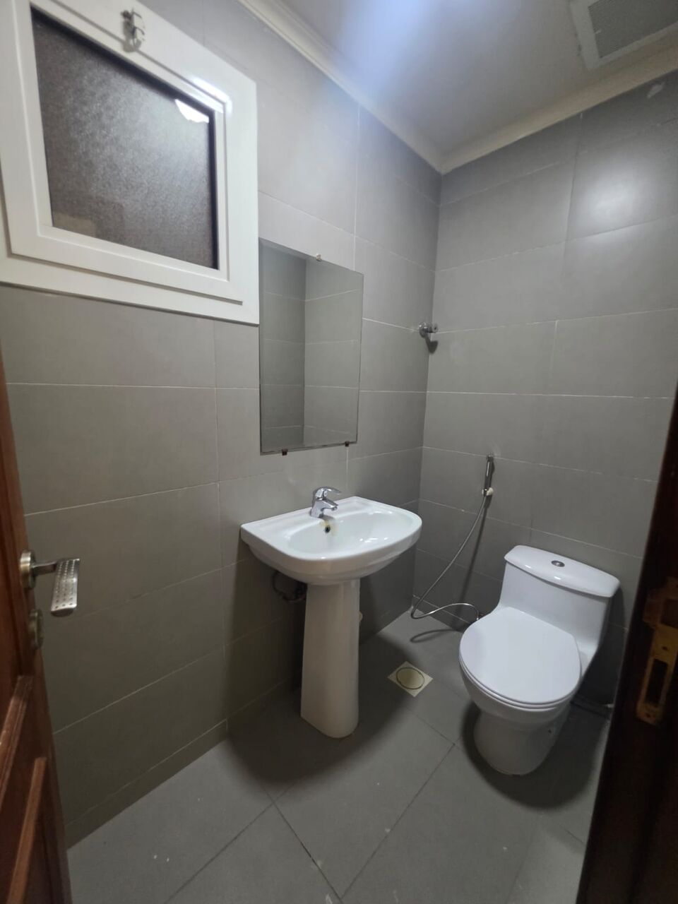 Khobar, Apartments, Flats, Houses & Villas, SAR 31000/year,  3 BR,  Consists Of:- 3 Bedrooms, A Living Room,3 Bathrooms, And A Kitchen, Fast  Floor,elevator ,