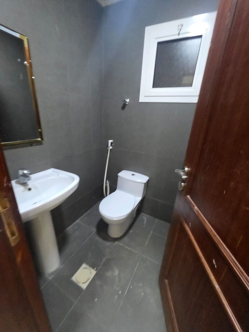 Khobar, Apartments, Flats, Houses & Villas, SAR 31000/year,  3 BR,  Consists Of:- 3 Bedrooms, A Living Room,3 Bathrooms, And A Kitchen, Fast  Floor,elevator ,