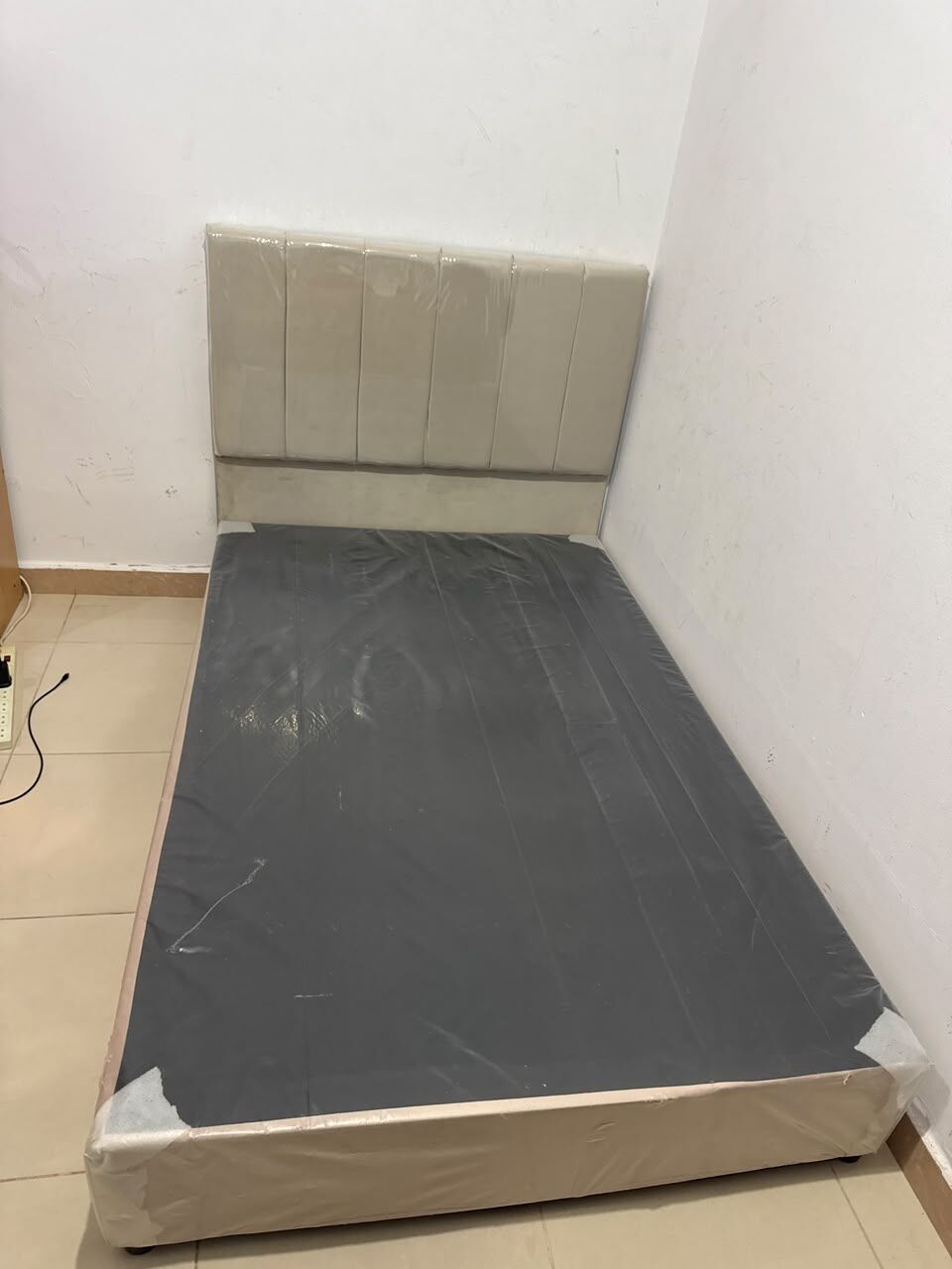 Jeddah, Furniture, SAR 11,  New High Quality Medium Size Bed Frame And Mattress Available