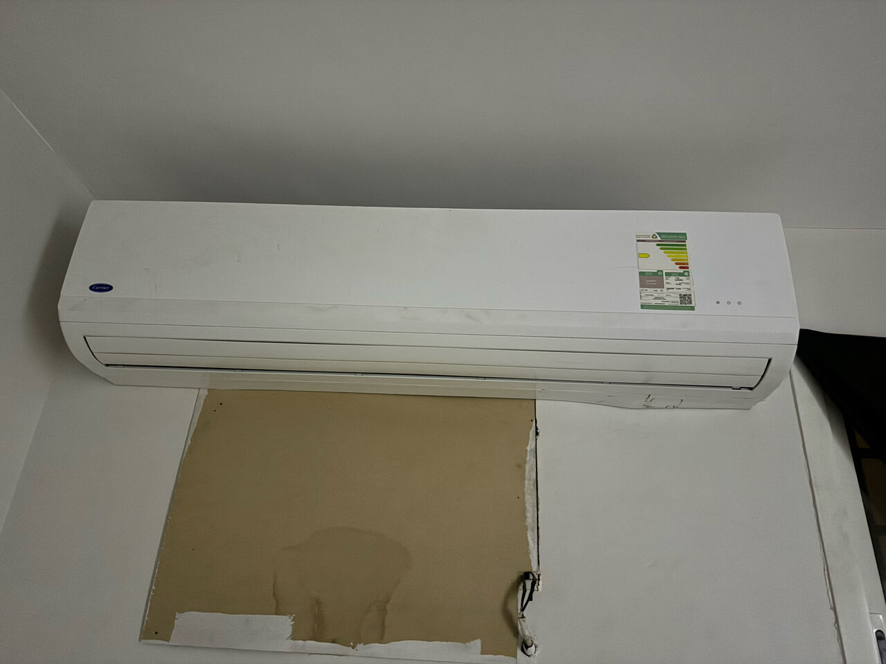 Riyadh, Air Conditioners, SAR 3750,  Two Split Acs (Zamil 2Ton , Carrier 2Ton Along With Warrenty , Good Working Condition