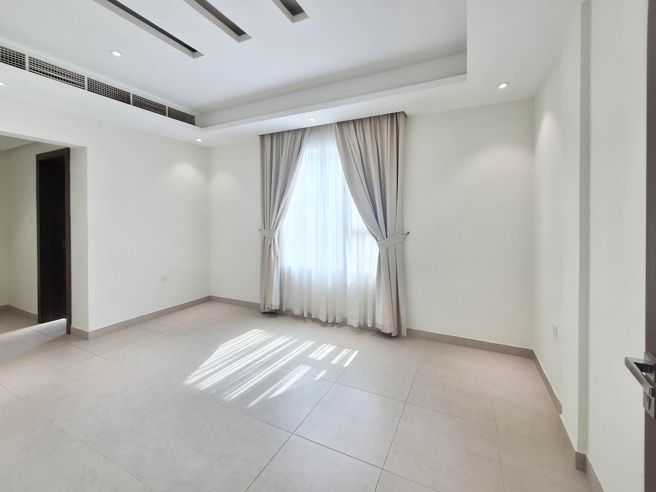 Burhama, Apartments, Flats, Houses & Villas, BHD 260/month,  2 BR,  For Rent A Semi-furnished Apartment In Alburhama Area Close To Al Dana Mall.