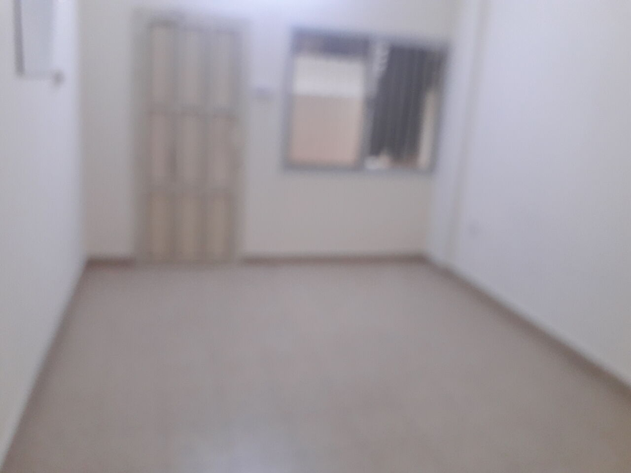 Salmaniya, Apartments, Flats, Houses & Villas, BHD 140/month,  Studio,  90 Sq. Meter,  Studio Semi Furnished Flat Available With Ewa In Salmaniya Call Aleena