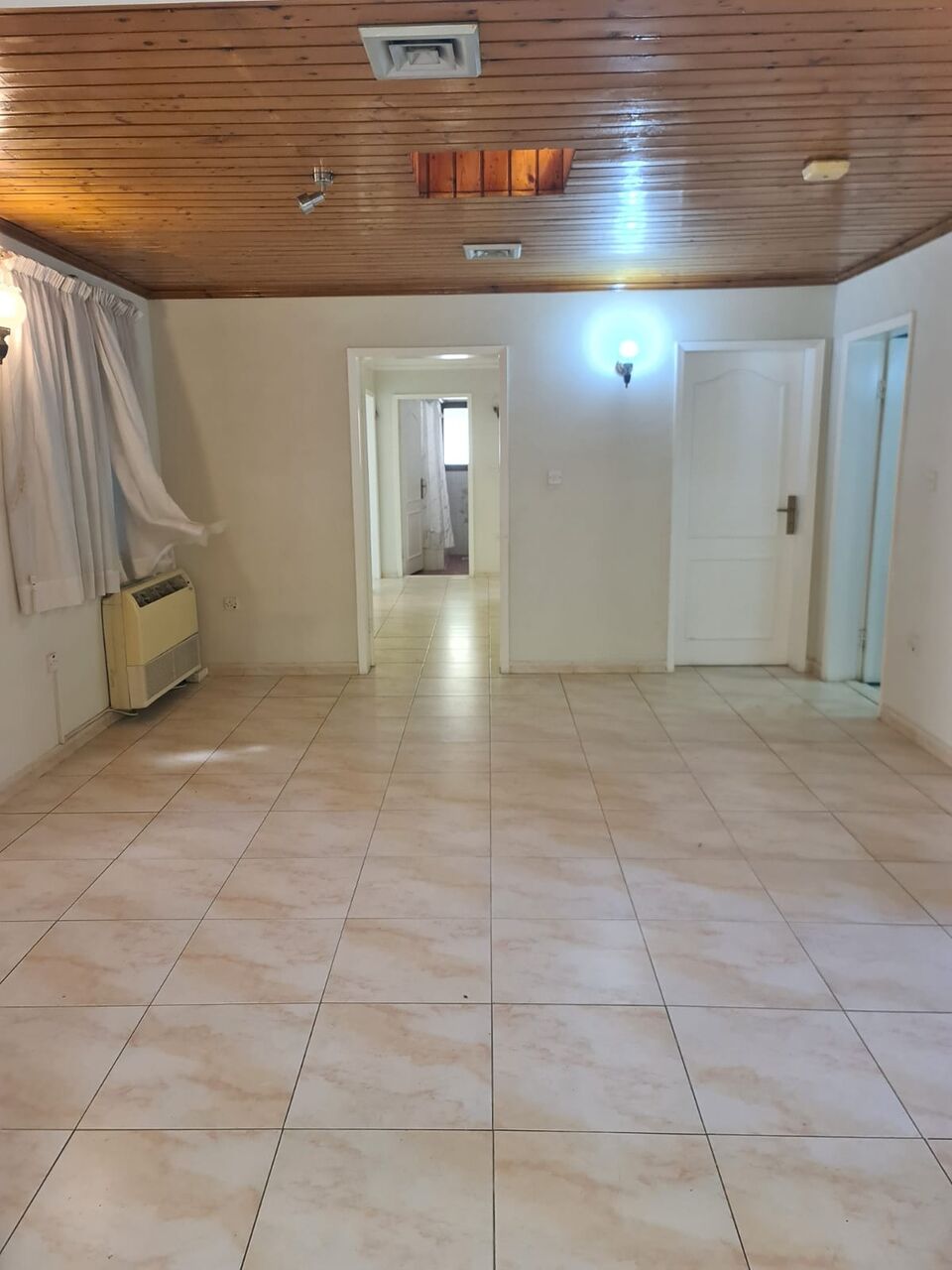 East Riffa, Villas, BHD 580,  A Fully Air-conditioned Villa For Rent In Riffa Buquwara