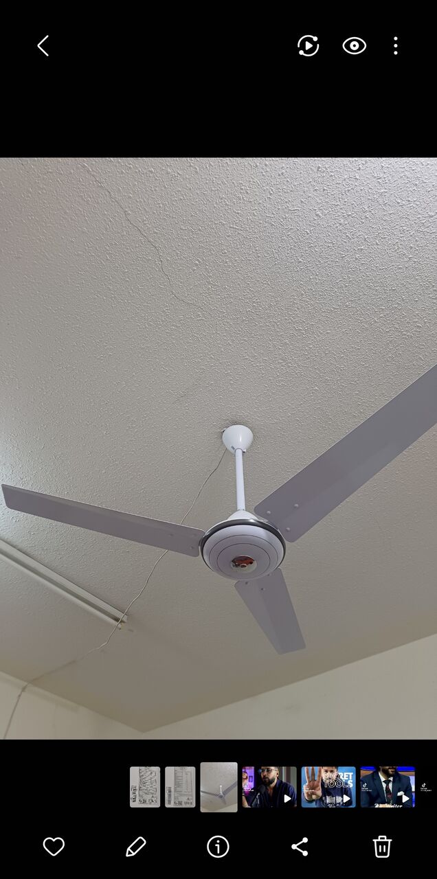 Jubail, Air Conditioners, SAR 850,  AC / Electric Stove  / Small Gas Cylinder /  Ceiling Fan